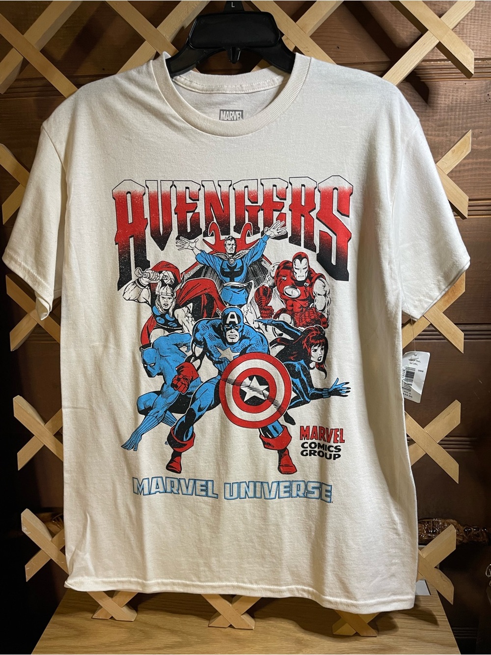 NWT Men’s Sz M Marvel Comics Group The Avengers 100% Cotton